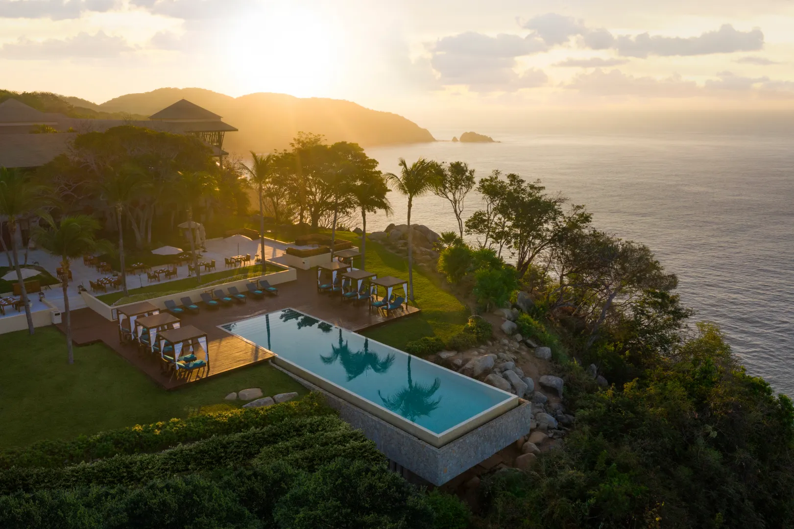 High-End Resorts – Worldwide<br>Banyan Tree